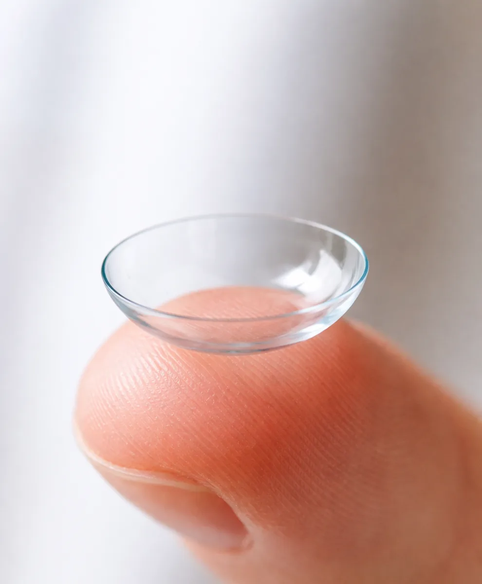 Contact lenses fitting service in West London